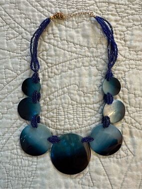 Women’s Statement Necklace Adjustable Length Chain Shells Blue